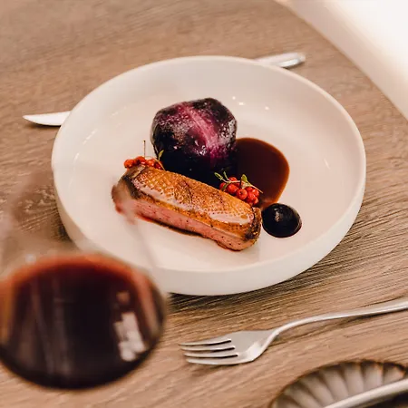 Hotel Verte, Warsaw, Autograph Collection 5*