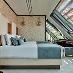 Verte, Warsaw, Autograph Collection 5*