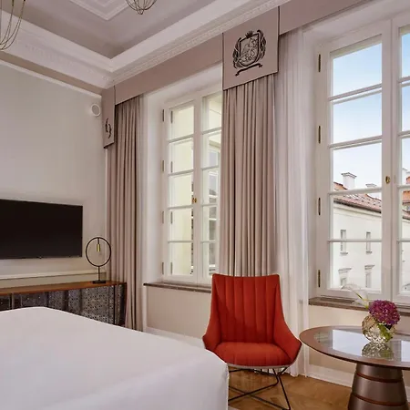 Verte, Warsaw, Autograph Collection