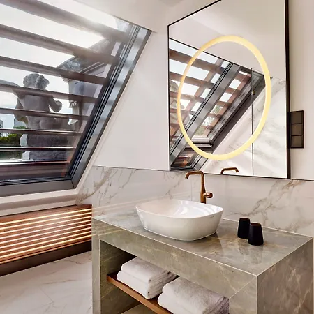 Verte, Warsaw, Autograph Collection 5* Varsovia