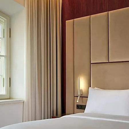 Verte, Warsaw, Autograph Collection Hotel 5*