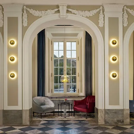 Verte, Warsaw, Autograph Collection
