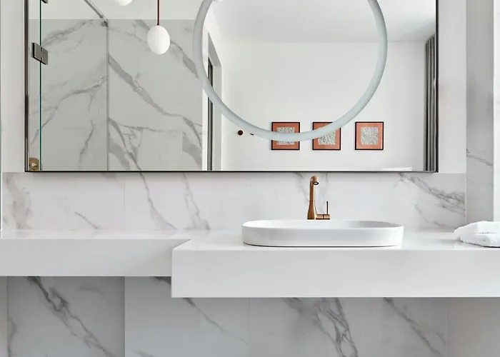 Hotel Verte, Warsaw, Autograph Collection