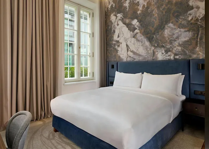 Hotel Verte, Warsaw, Autograph Collection