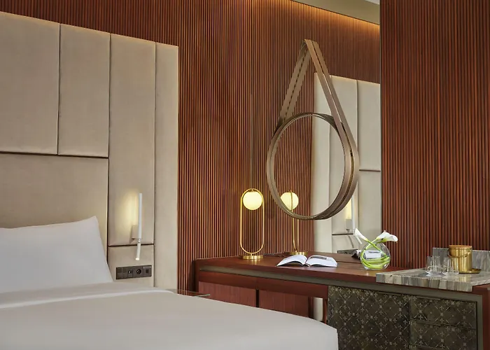 Hotel Verte, Warsaw, Autograph Collection 5*