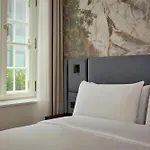 Отель Verte, Warsaw, Autograph Collection 5*