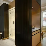Verte, Warsaw, Autograph Collection 5*